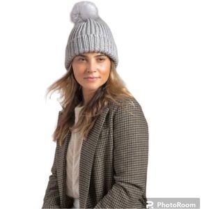 Hat Attack Revolve Bryce Knit‎ Beanie Faux Fur Pom Pom Light Grey Comfy Cozy